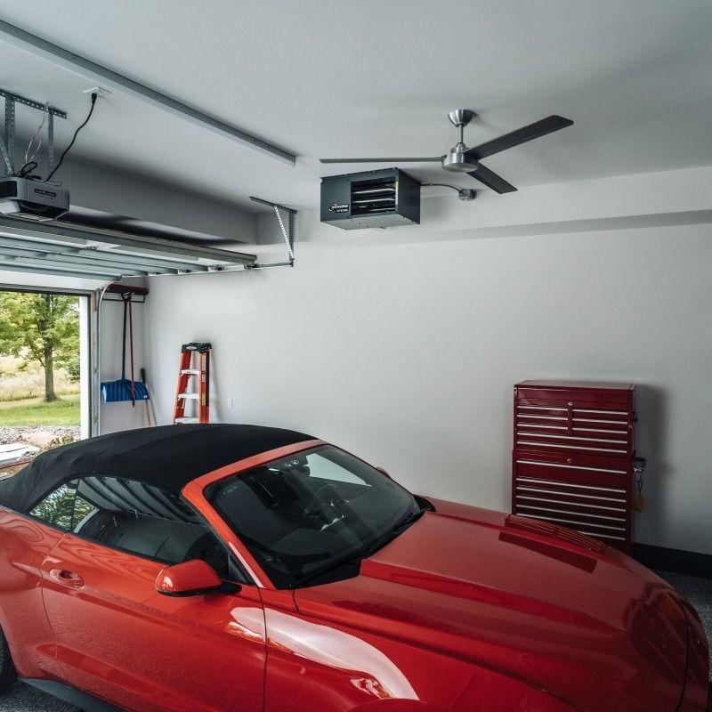 Modine Hot Dawg HDS 30,000 BTU Natural Gas Separated Combustion Propeller Unit Heater - Aluminized Steel Heat Exchanger