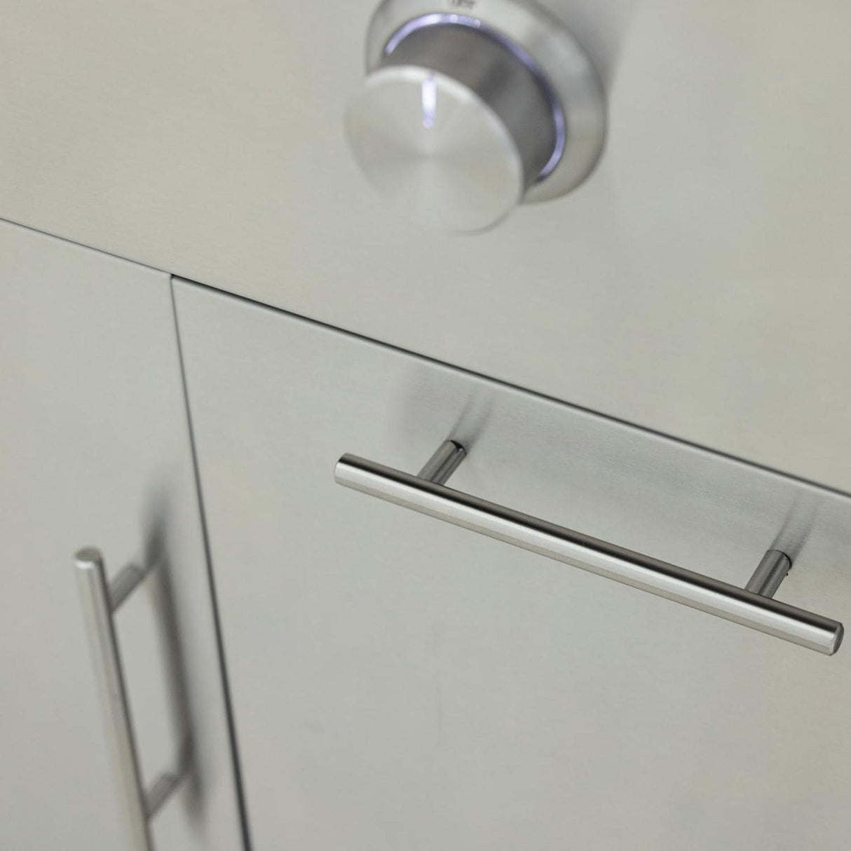 Blaze LTE+ 30-Inch Propane Gas Griddle w/ Lift-Assist Hood