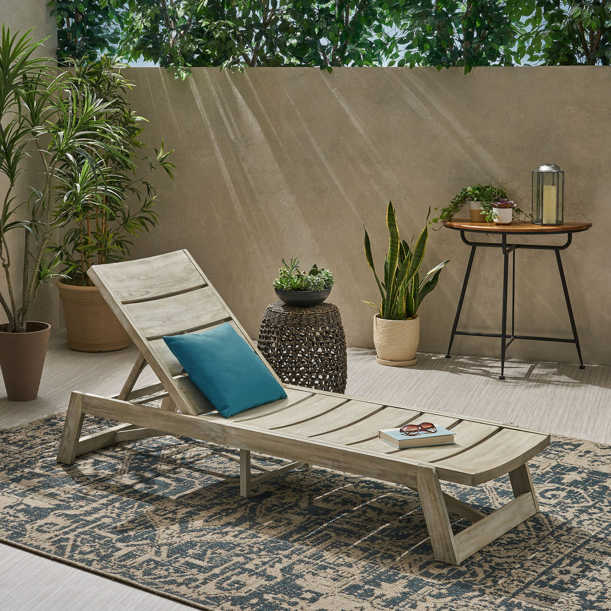 Maki - Chaise Lounge