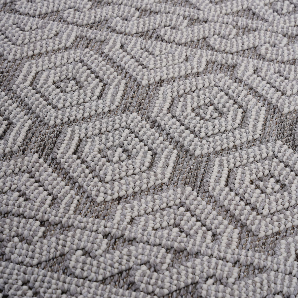 Guros - Trendy Geometric Indoor / Outdoor Rug