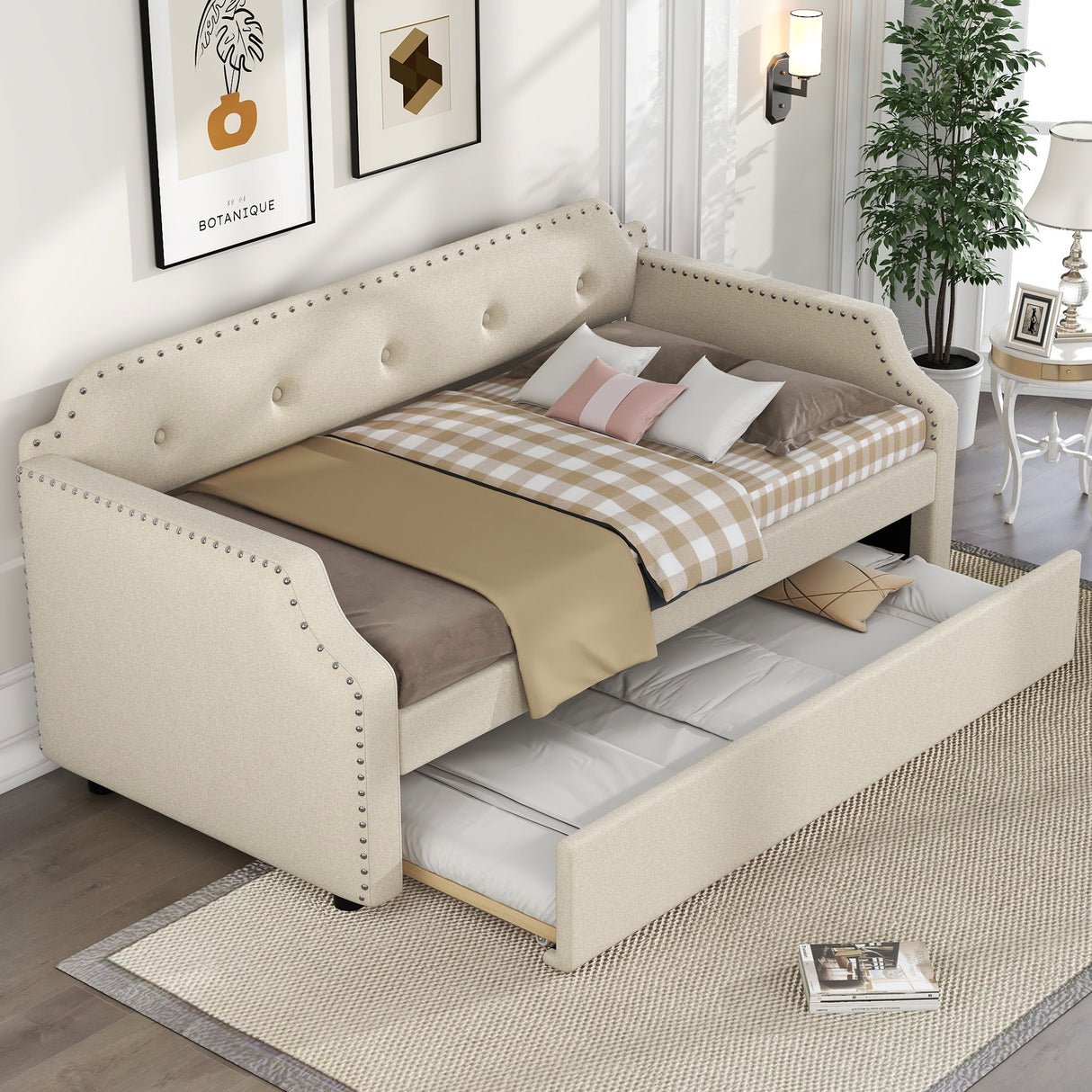 Upholstered Daybed With Trundle