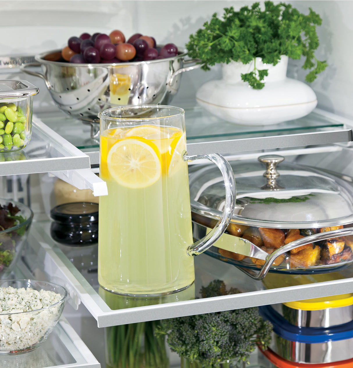 GE Profile(TM) Series ENERGY STAR(R) 27.7 Cu. Ft. Fingerprint Resistant French-Door Refrigerator with Hands-Free AutoFill - (PFE28KYNFS)