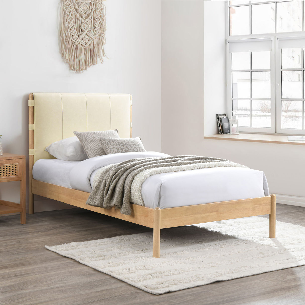 Asher - Bed