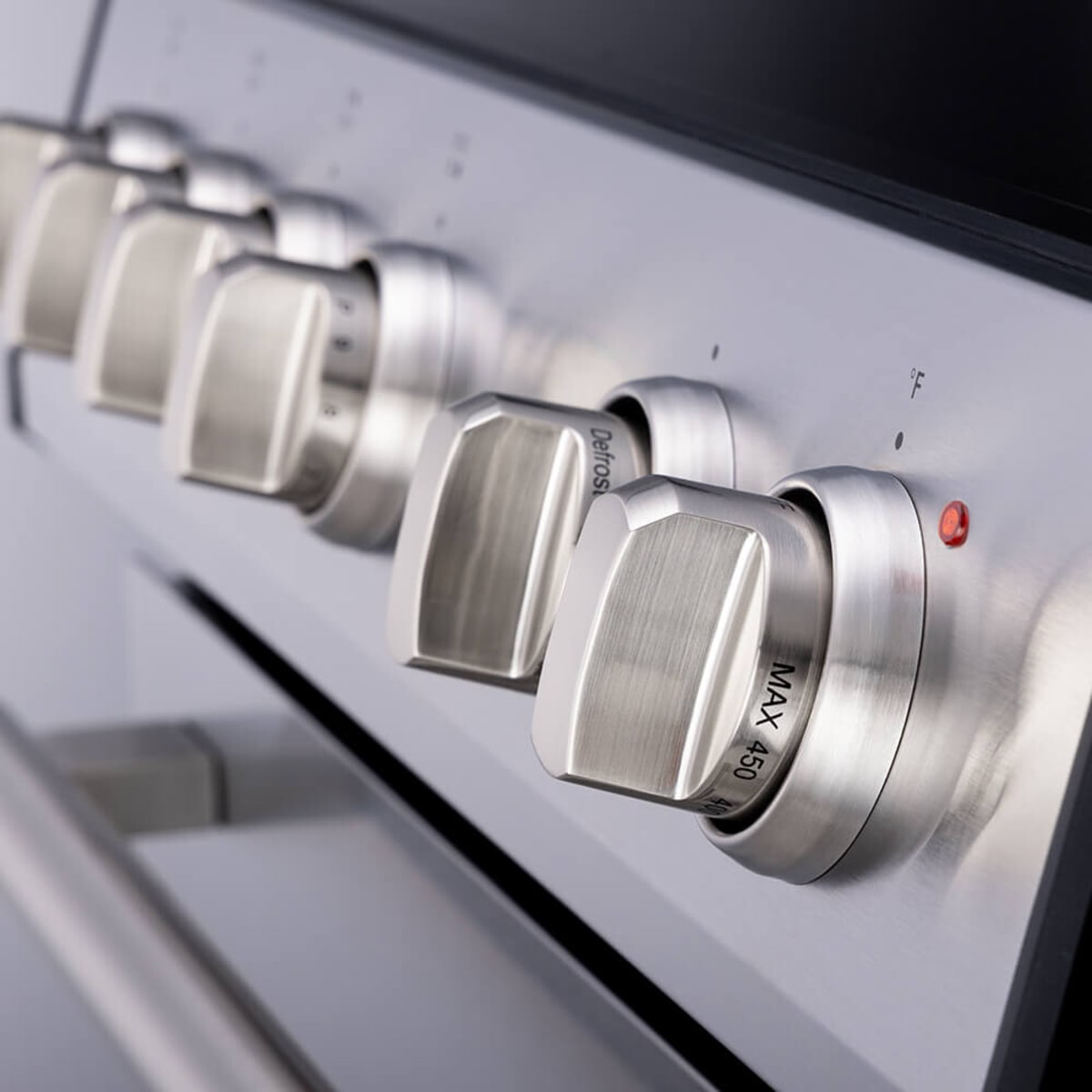 Forno Leonardo Espresso FFSIN098230 30 Inch Slide-In Induction Range with 4 Elements, 5 cu. ft. Oven Capacity, Ceramic Glass, 2 Oven Racks, Convection Oven, and Friction-Resistant Hinges: Stainless Steel