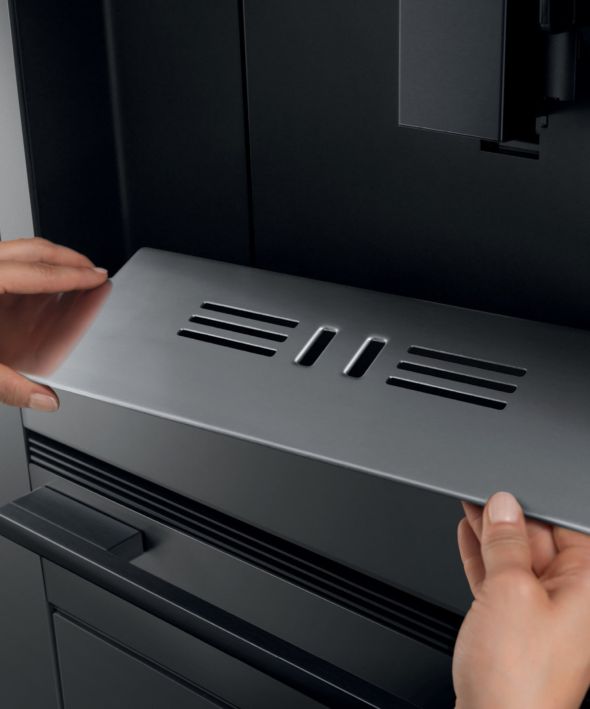 Fisher & Paykel EB24DSXBB1 Coffee Maker - Feature Detail 4