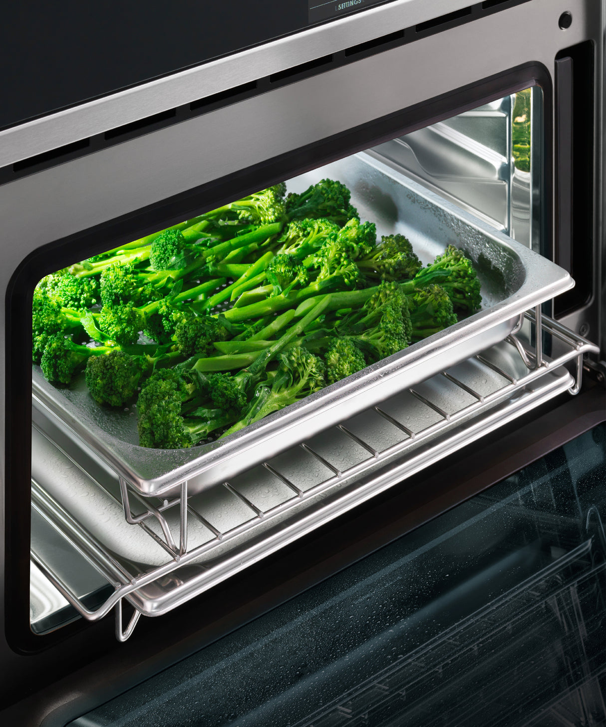 Fisher & Paykel OS24NDB1 Combi-Steam Oven - Feature Detail 5