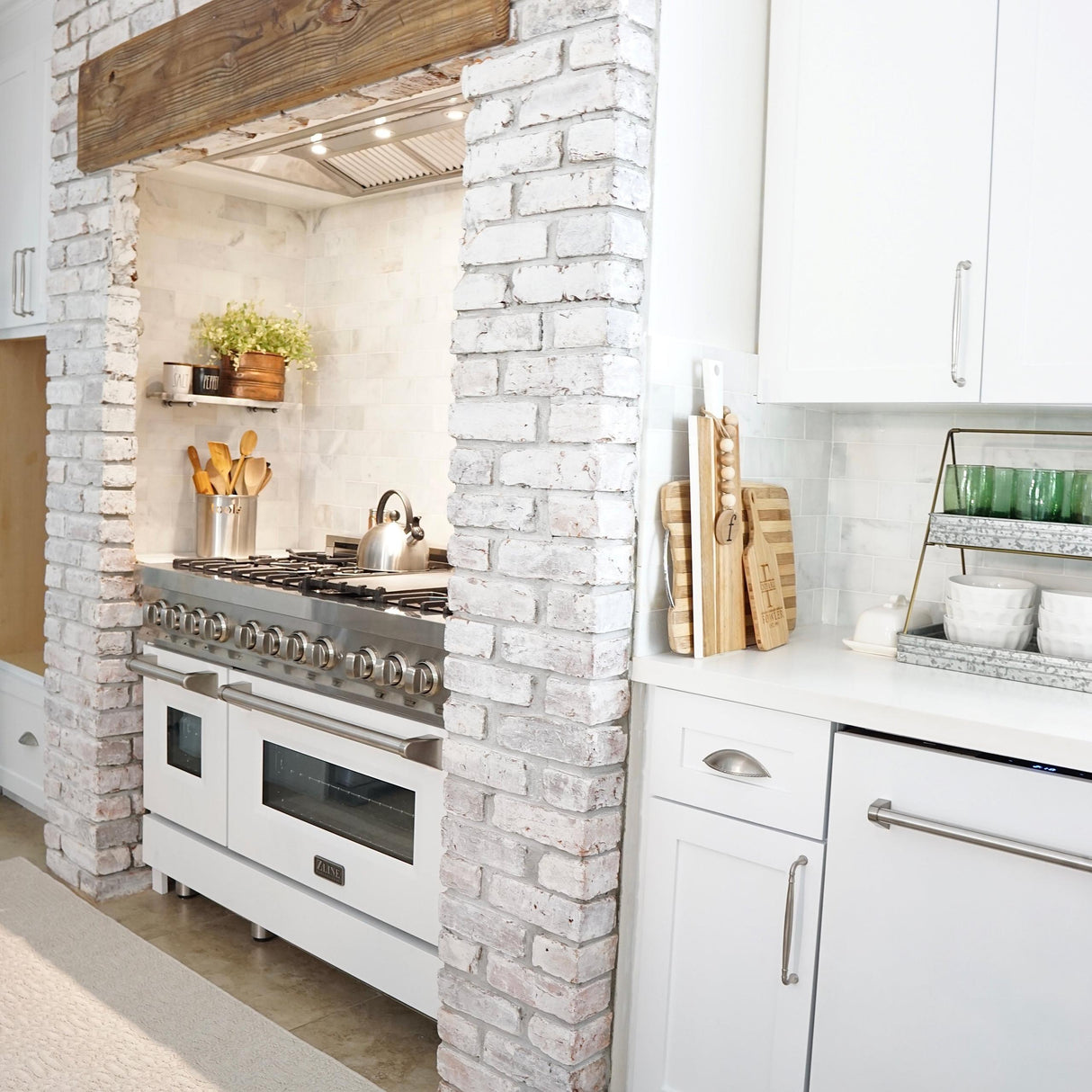 ZLINE RA-WM-48 Dual Fuel Range in White - image 3