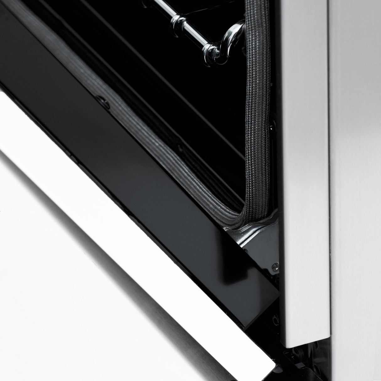 ZLINE RAZ-WM-60-MB Dual Fuel Range in Stainless Steel - image 24