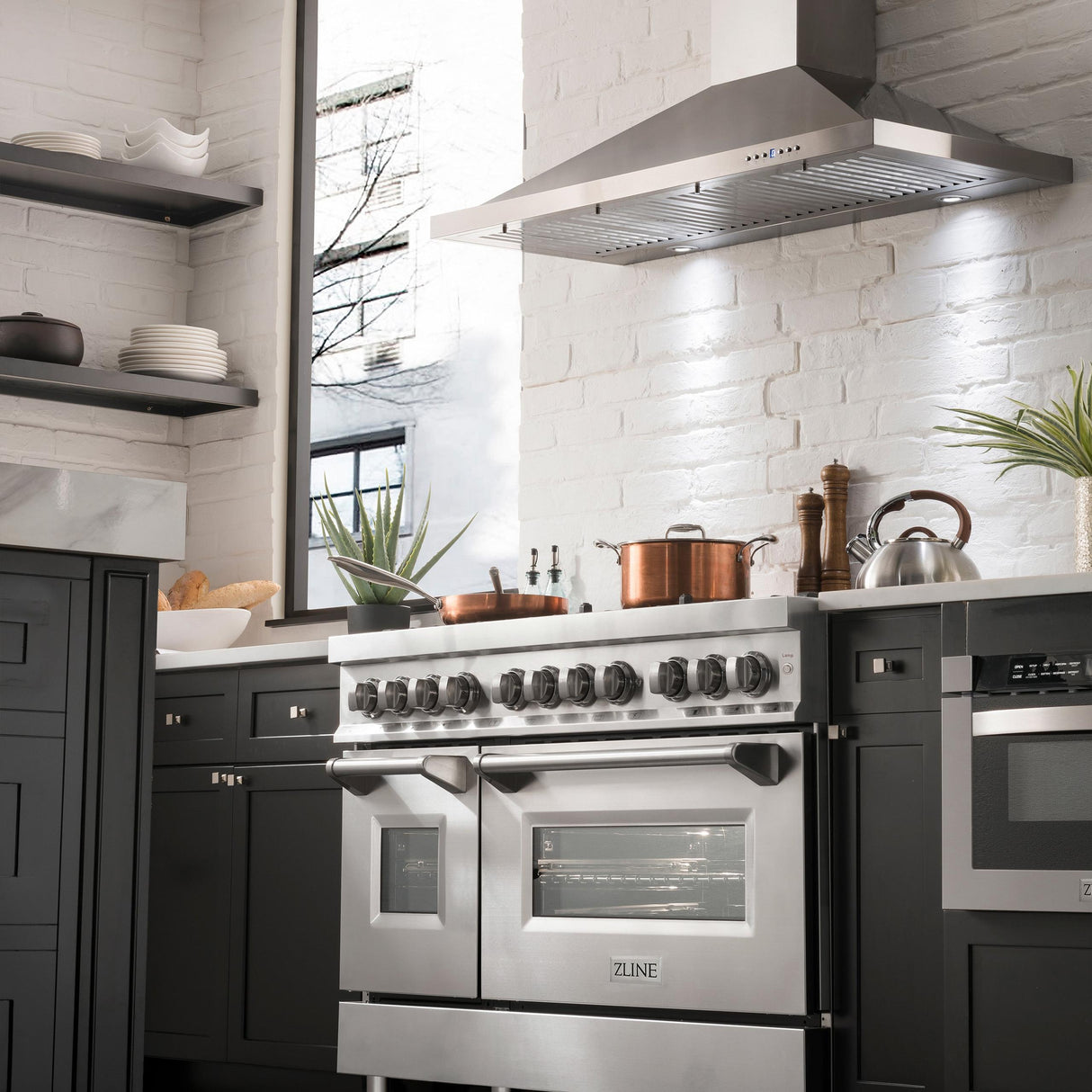 ZLINE 48 in. Dual Fuel Range with Gas Stove and Electric Oven