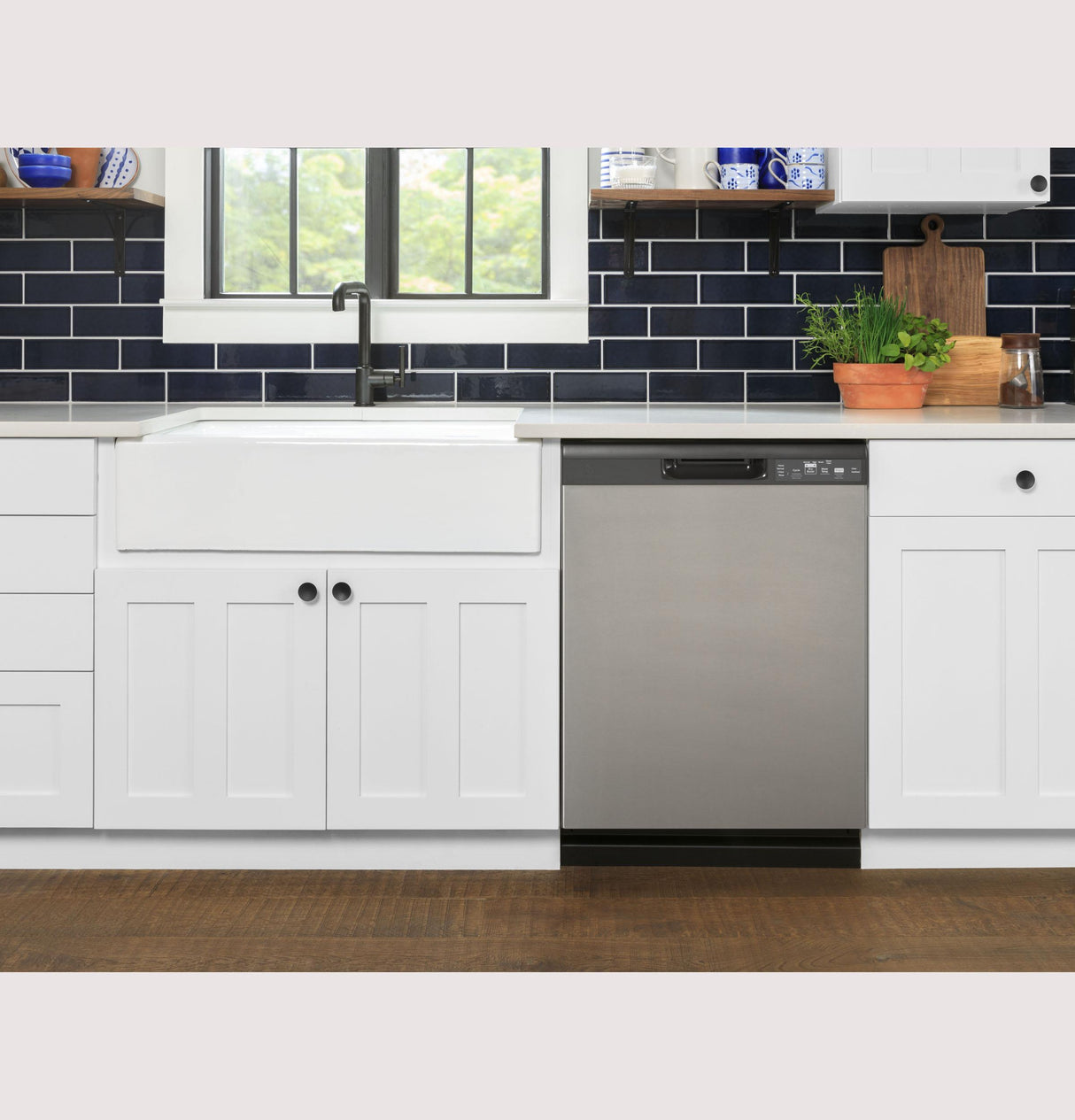 GE GDF535PSRSS - 24 in. Front Control Flush-Mount Dishwasher with 55 dBa Sound Level, Dry Boost & Pocket Handle - Stainless Steel