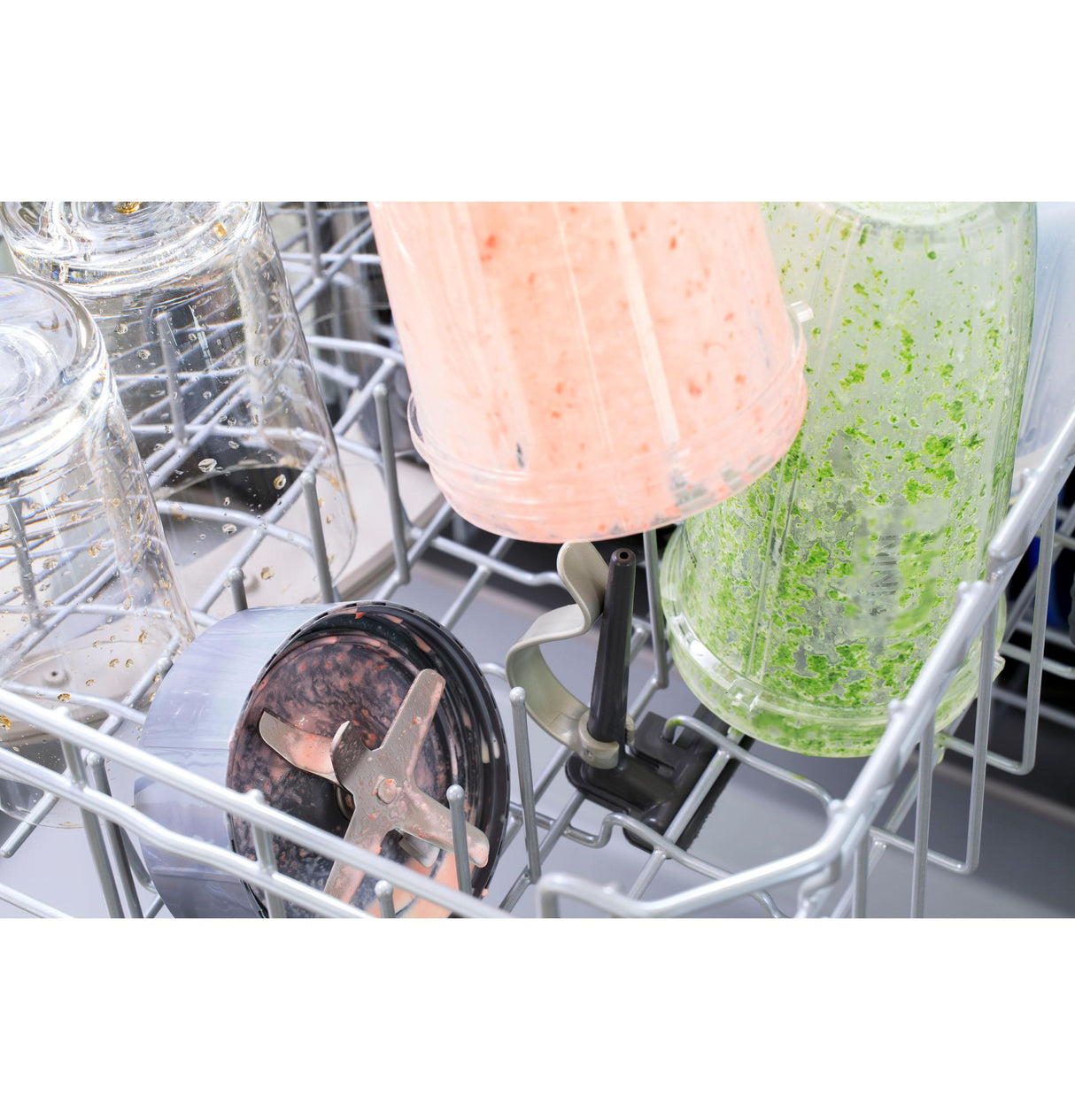 GE(R) ENERGY STAR(R) Top Control with Stainless Steel Interior Dishwasher with Sanitize Cycle & Dry Boost with Fan Assist - (GDT665SSNSS)