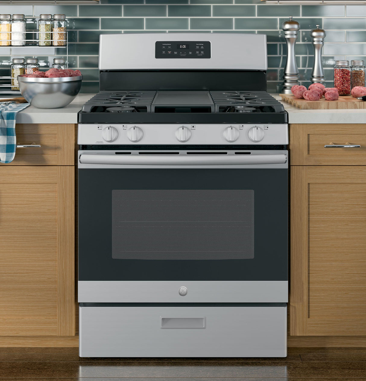 GE JGBS66REKSS - 30 in. 5 cu. ft. Gas Range with 5 Sealed Burners & Griddle - Stainless Steel