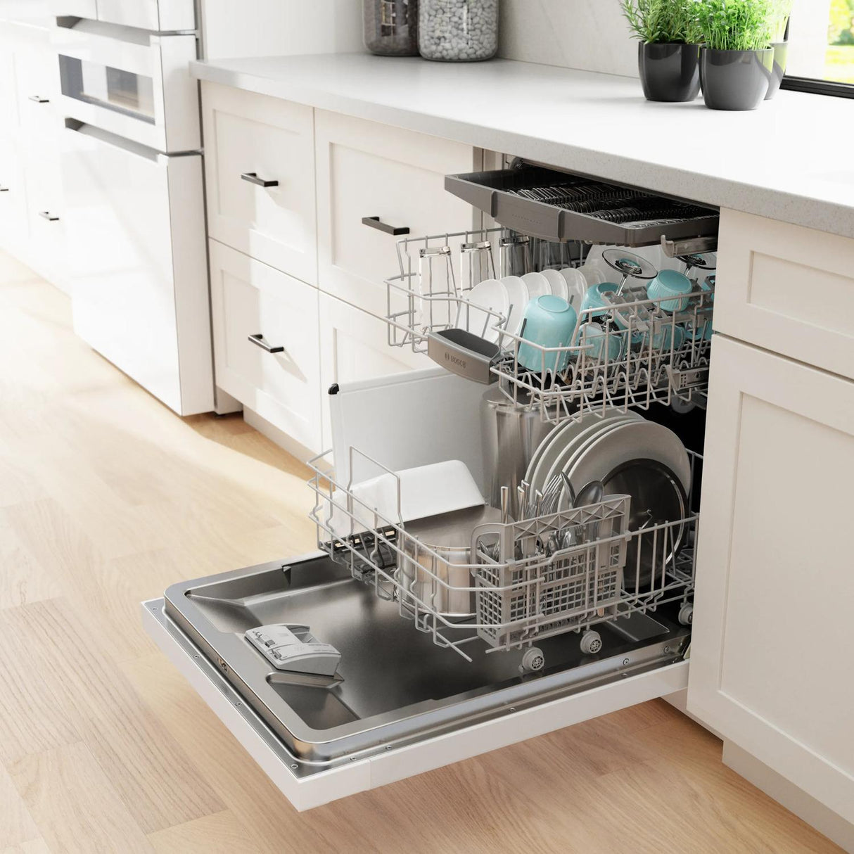 300 Series Dishwasher 24" White - (SHE53C82N)