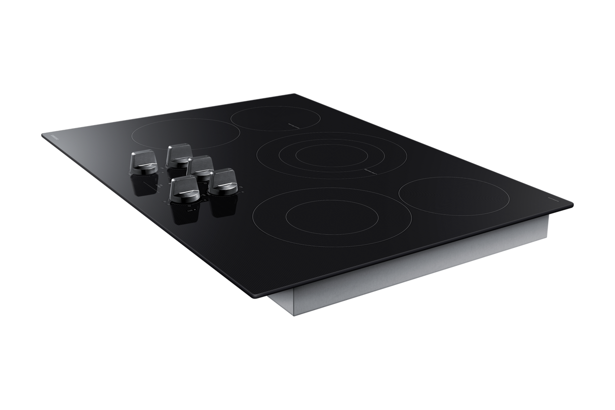 Samsung NZ30FG6332RK electric cooktop lifestyle view