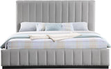 Lucia - Bed