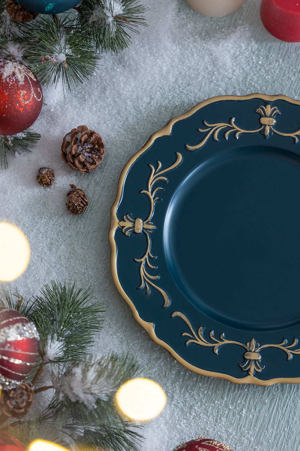 Plastic Charger Plate (Set of 8) - Blue / Gold / Polypropylene