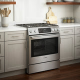 Bosch HGIP056UC Benchmark gas range kitchen detail 1