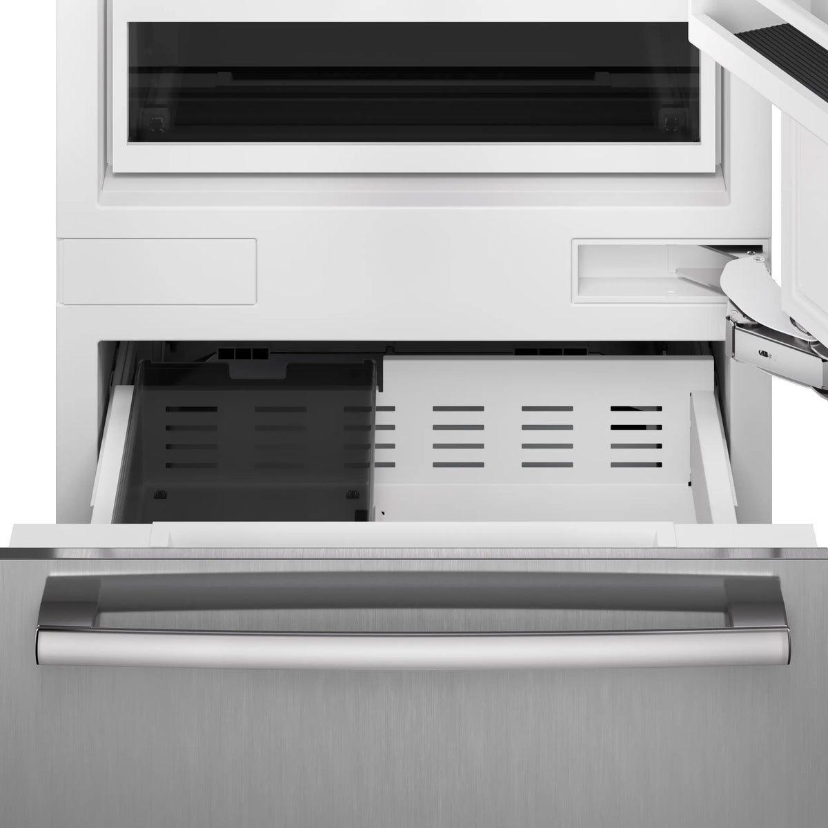 Bosch B30BB130SS crisper drawers close-up