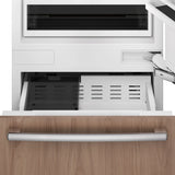 Bosch B30IB100SP crisper drawers close-up