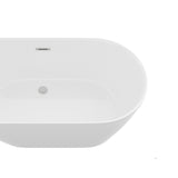 Glossy Freestanding Bathtub With Chrome Pop Up Drain
