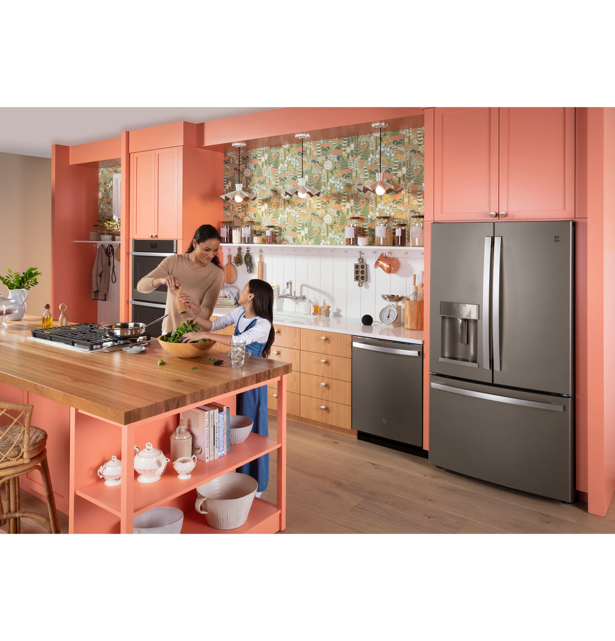 GE GFE28GMKES - 36 in. 27.7 cu. ft. French Door Refrigerator with Ice & Water Dispenser - Fingerprint Resistant Slate