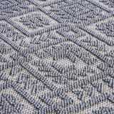 Guros - Trendy Traditional Indoor / Outdoor Rug