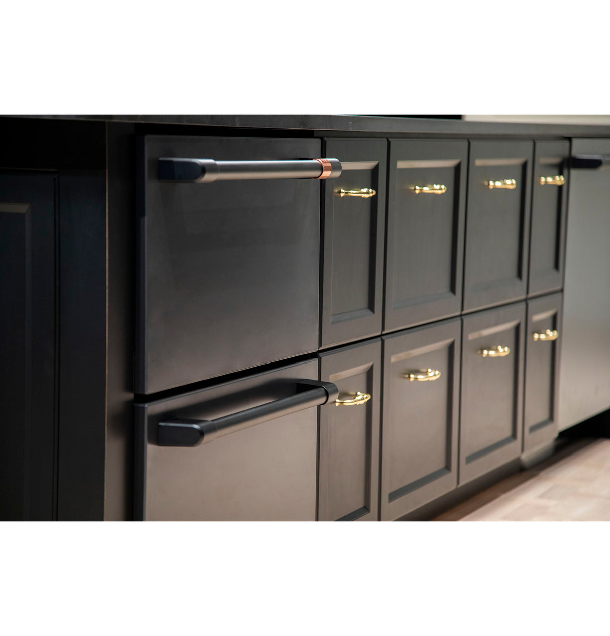 Caf(eback)(TM) Wine Center - (CCP06DP3PD1)