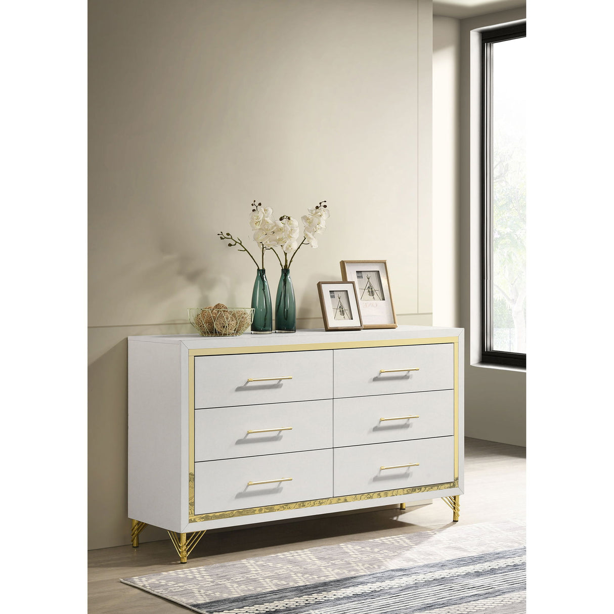 Chesney - 6 Drawer Bedroom Dresser - White