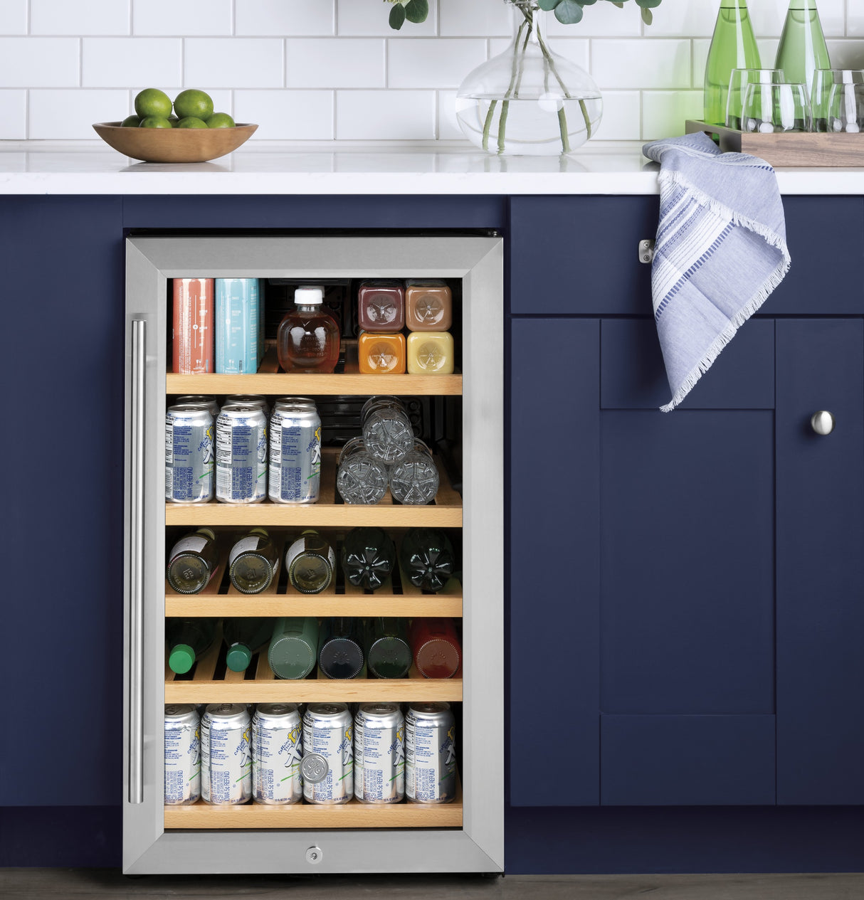 GE GVS04BQNSS - 19 in. 4.1 cu. ft. Freestanding Beverage Center with Adjustable Shelves & Digital Control - Stainless Steel