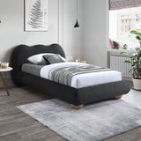 Hyde - Bed