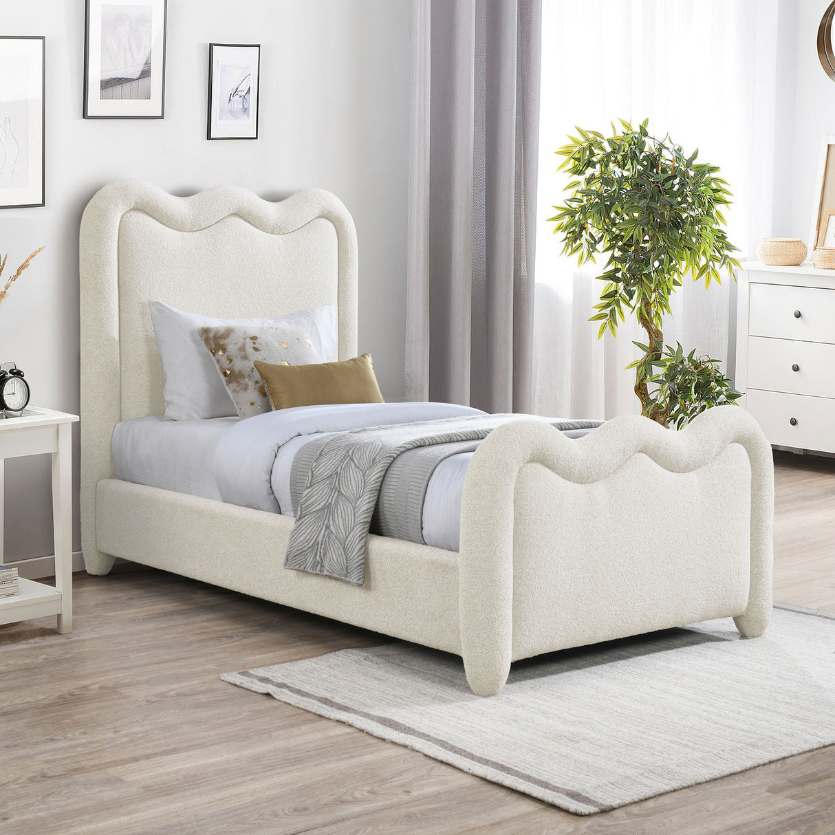 Gavin - Bed