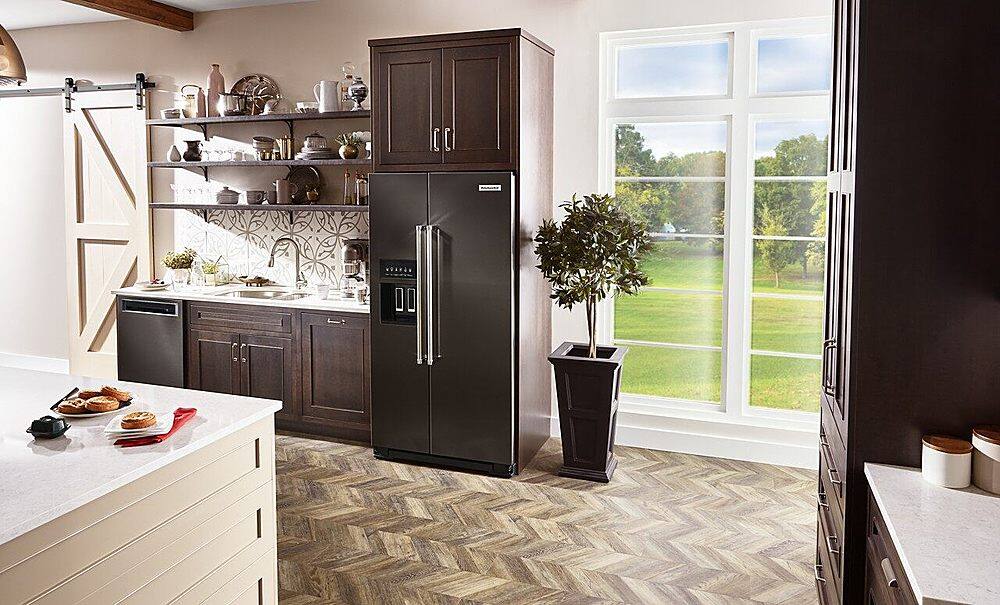KitchenAid KRSC700HPS interior shelves