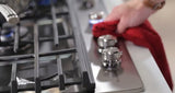 KitchenAid KCGK736SJP gas cooktop feature detail