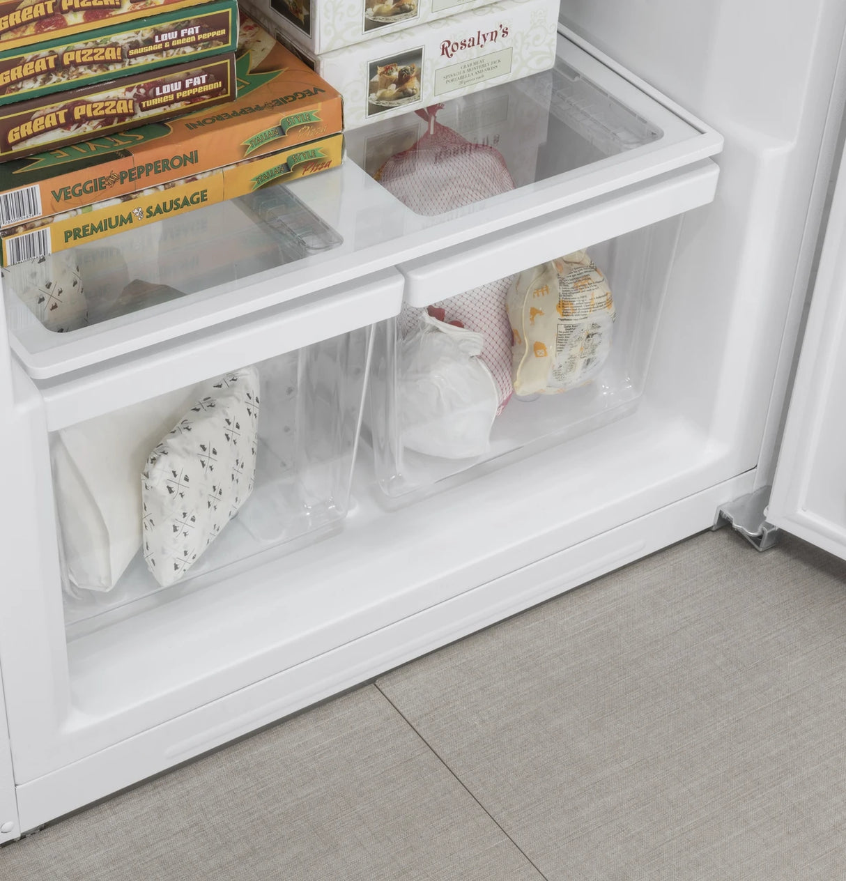 GE ENERGY STAR 21.3 cu. ft. Frost-Free Garage Ready Upright Freezer – White (FUF21DLRWW)