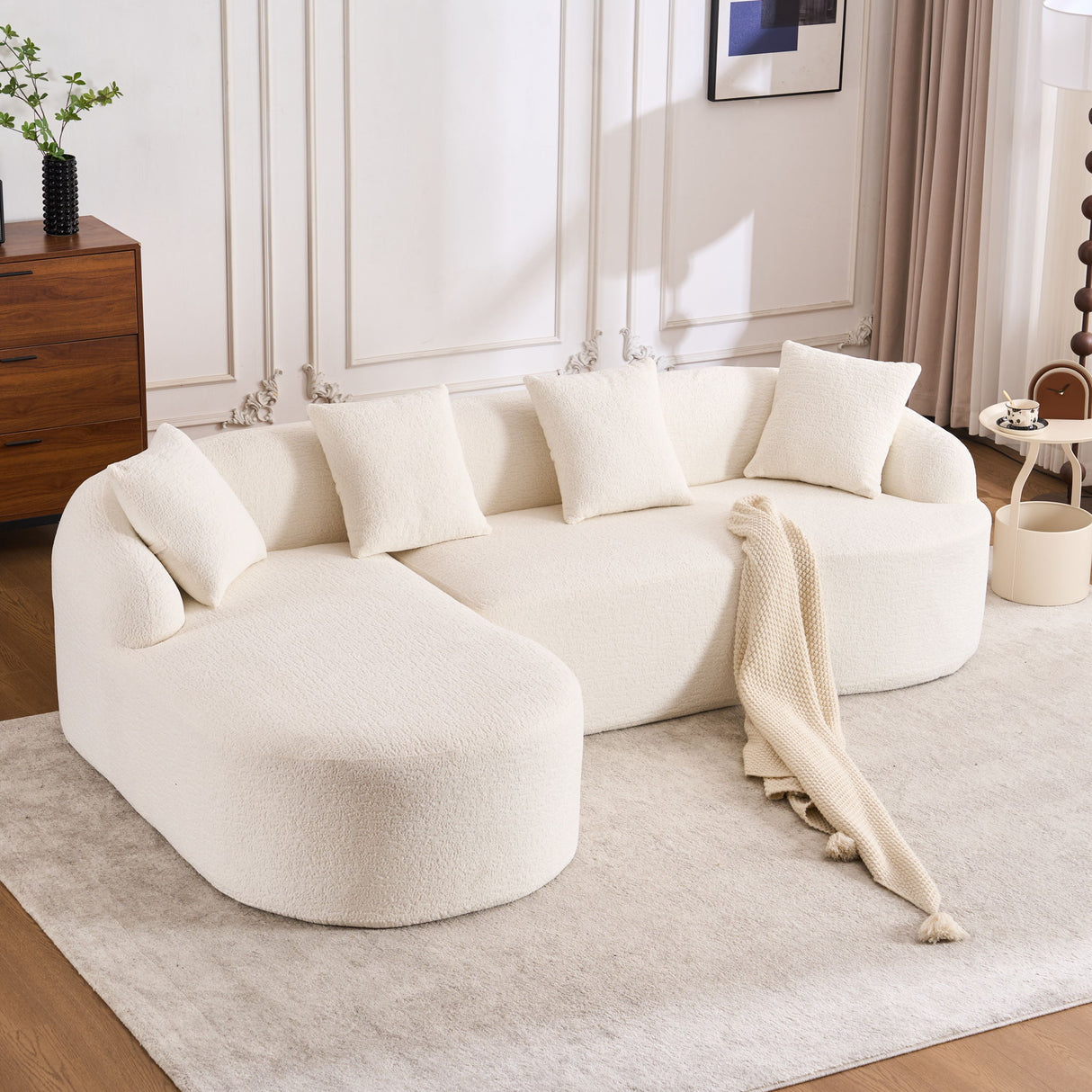 Combined Sofa With 4 Pillows