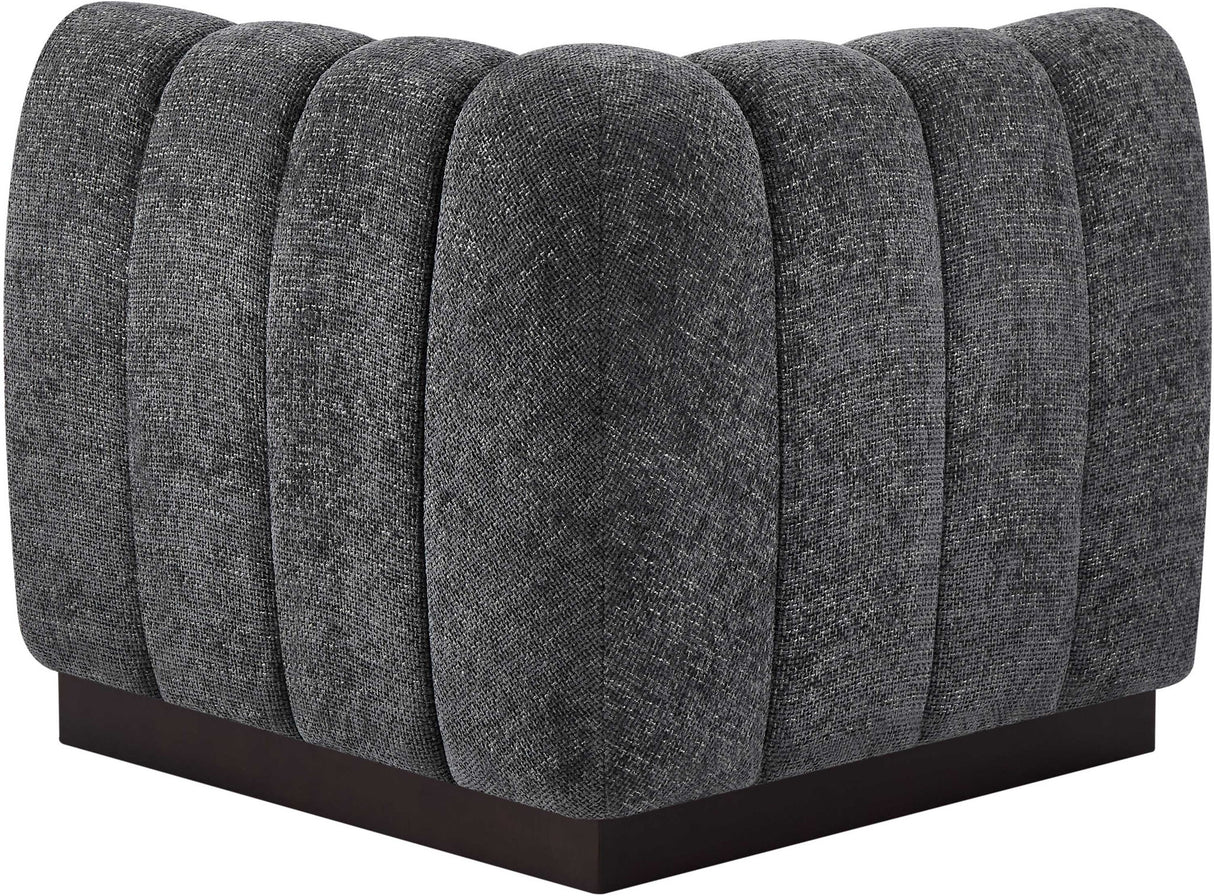 Quinn - Corner Chair