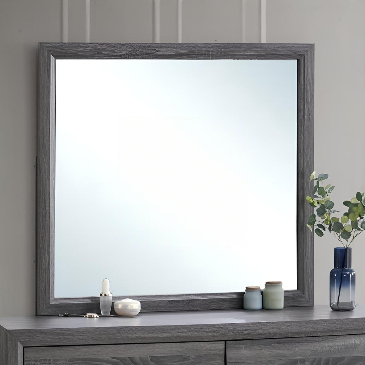 Glasgow - Mirror With Minimalist Design And Low Distortion Glass