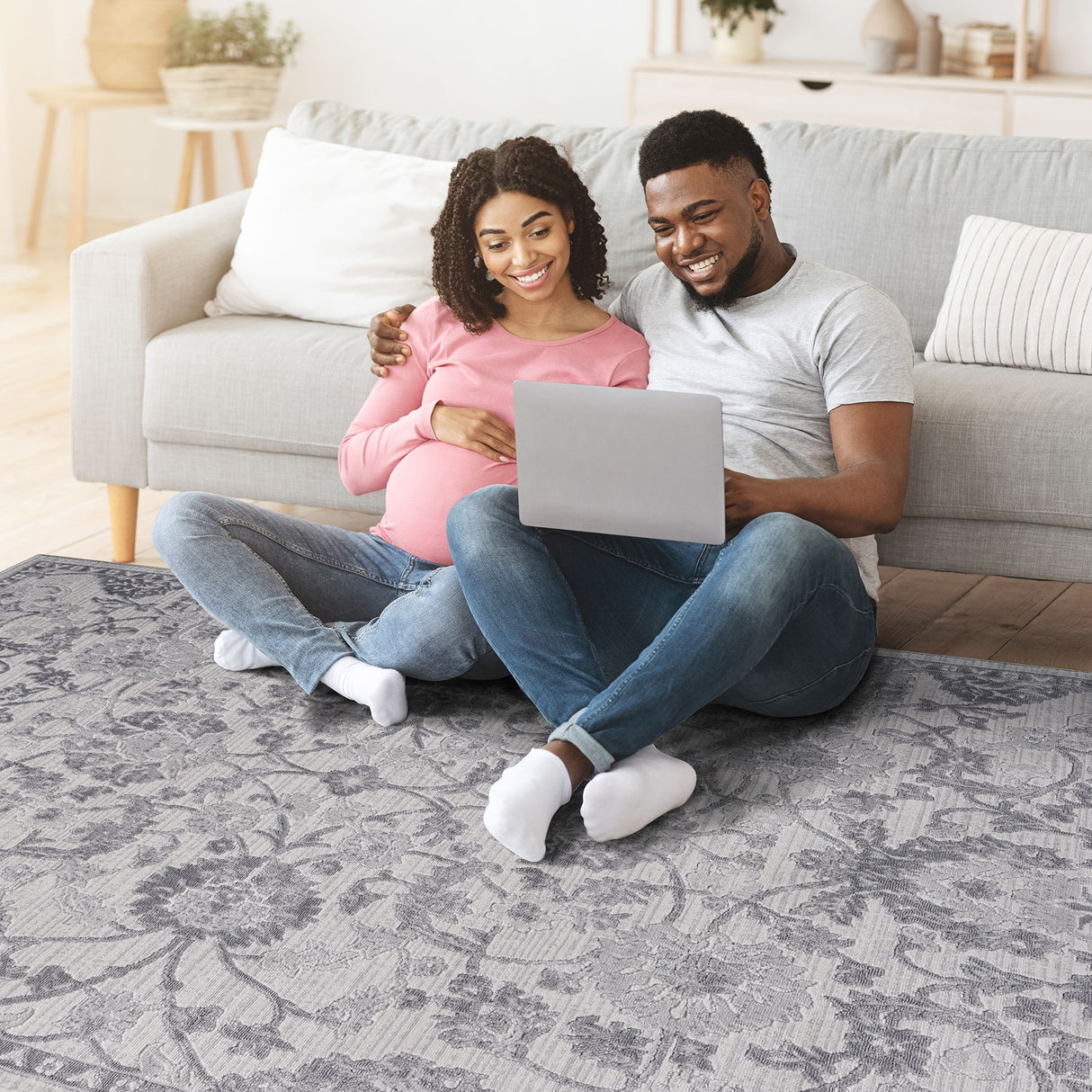 Marfi - 8' X 10' Oriental Area Rug - Gray / Silver