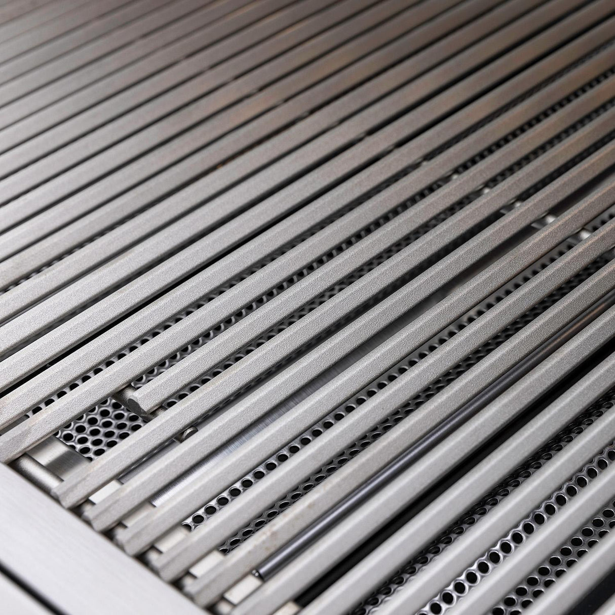 Blaze Sunset 10-Ft Outdoor Kitchen Island w/ 32-Inch LTE+ Natural Gas Grill, Sink in Architectural Bronze w/ Aeris Countertop