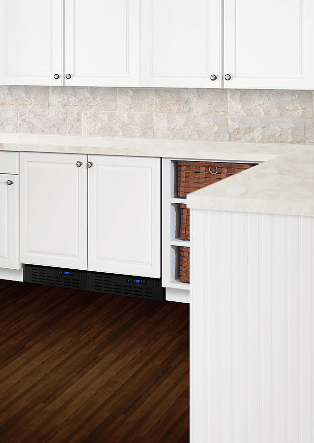 18" 8 Lb. Drain-free Icemaker, ADA Compliant (panel Not Included) - (BIM18IFADA)