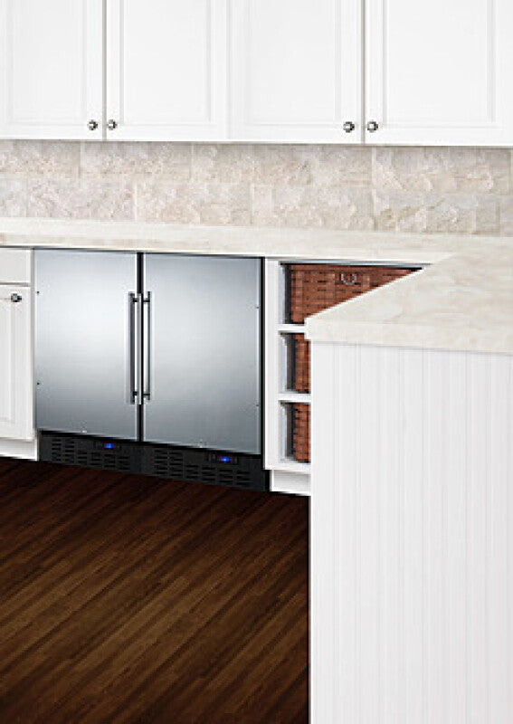 18" 8 Lb. Drain-free Icemaker - (BIM18SS)