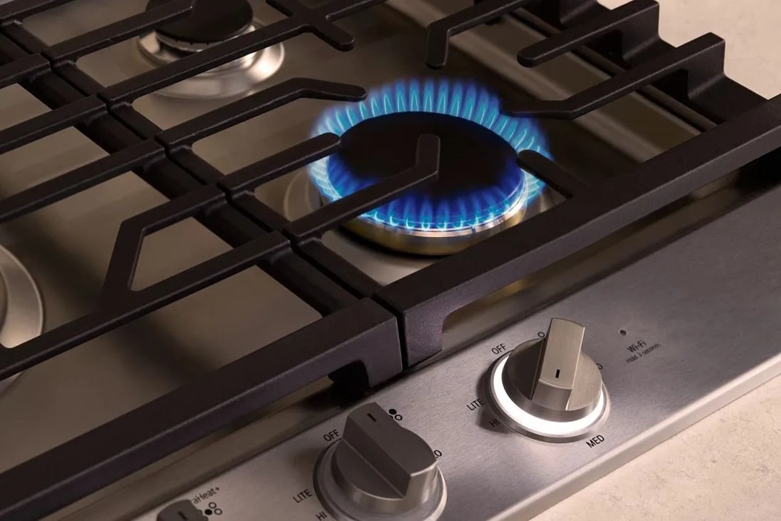 LG SIGNATURE CBGU3639X 36 Inch Gas Cooktop in kitchen