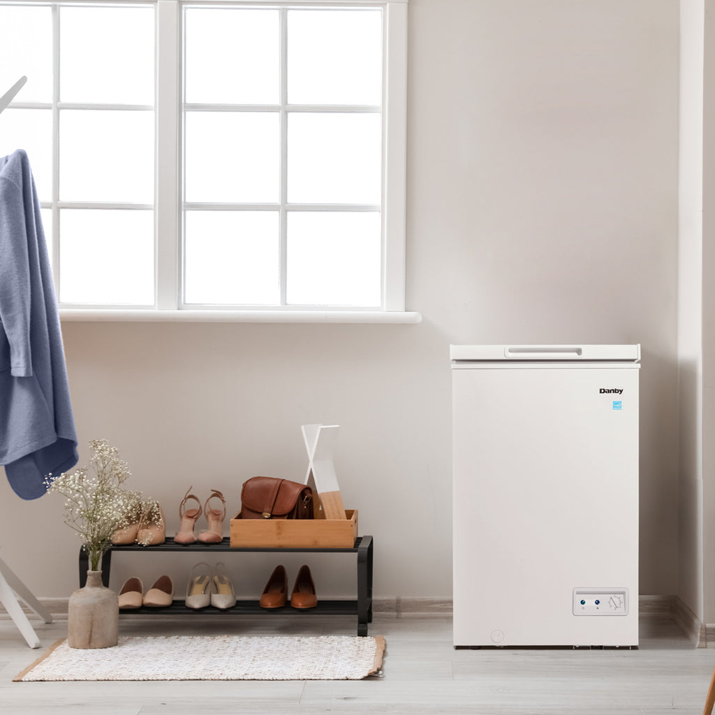 Danby 3.5 cu. ft. Chest Freezer in White - (DCF035A5WDB)