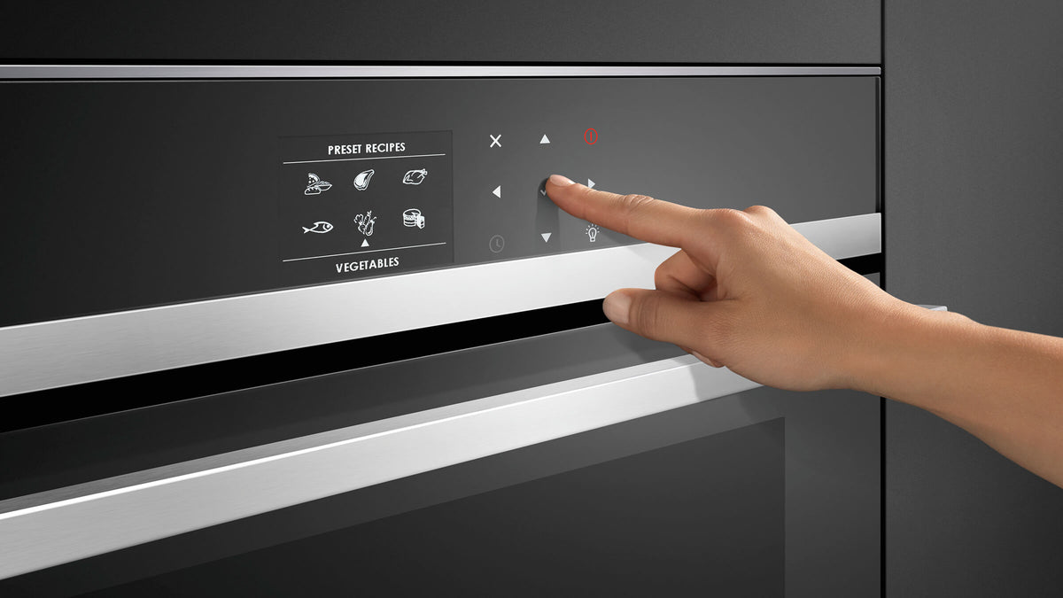 Fisher & Paykel OM24NDB1 Convection-Speed Oven - Simple to Use Display