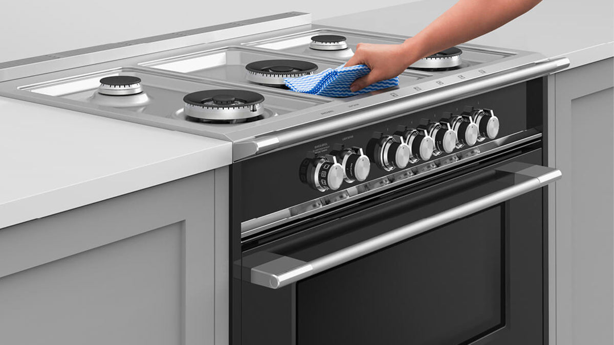 Fisher & Paykel OR36SCG4B1 easy-clean cooktop surface feature