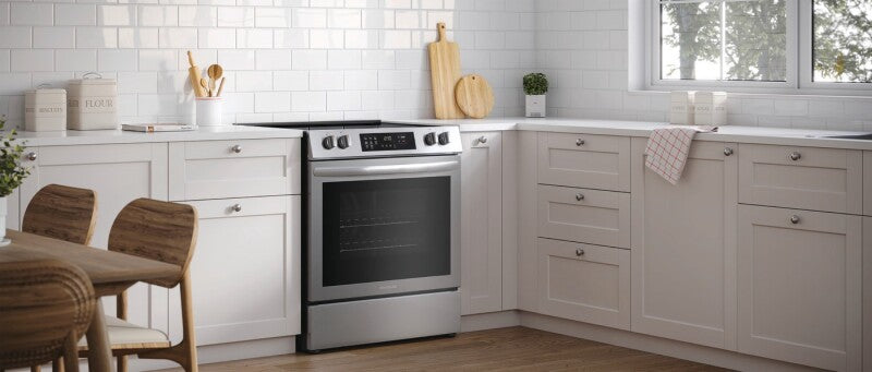 Frigidaire 30" Front Control Electric Range - (FCFE3083AS) - FRIGIDAIRE