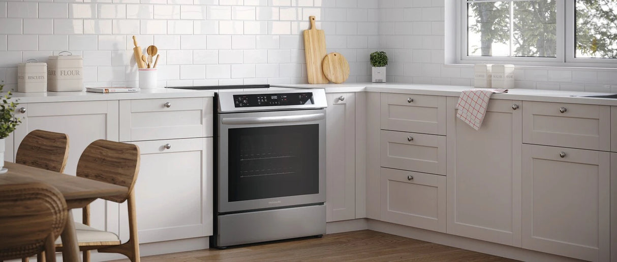 Frigidaire 30" Front Control Induction Range with Convection Bake - (FCFI3083AS) - FRIGIDAIRE