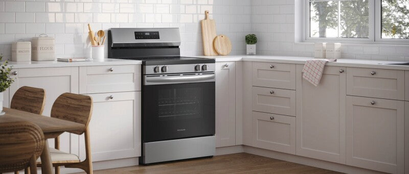 30-in Glass Top 5 Burners 5.3-cu ft Steam Cleaning Freestanding Electric Range - (FCRE306LAF) -