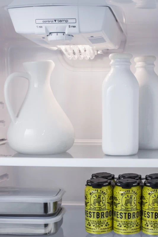 26" Wide Top Mount Refrigerator-Freezer - (FF1427BK)