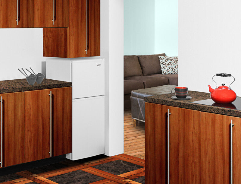 19" Wide Top Mount Refrigerator-freezer - (FF711ES) - SUMMIT